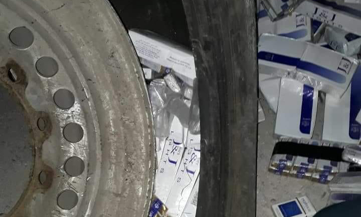 Kamyon lastiğinde 6 bin paket sigara çıktı