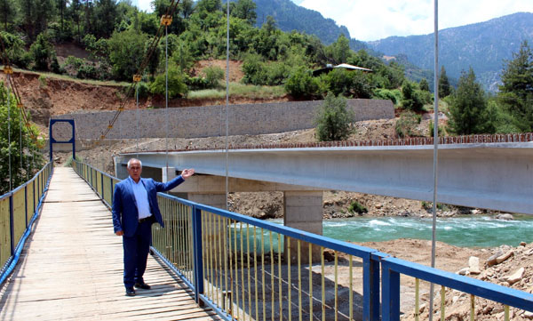 Saimbeyli Himmetli Köprüsü’nde çalışmalar son aşamaya geldi