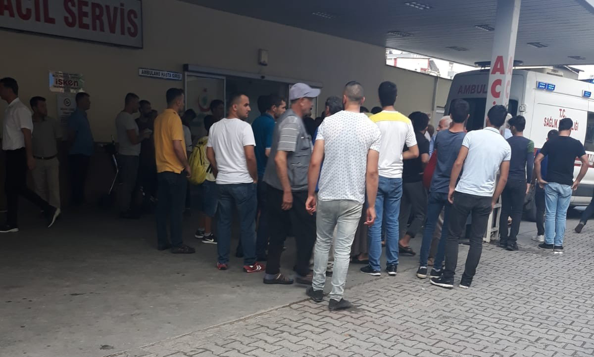 Adana'da park meselesi yüzünden kavga çıktı: 4 yaralı