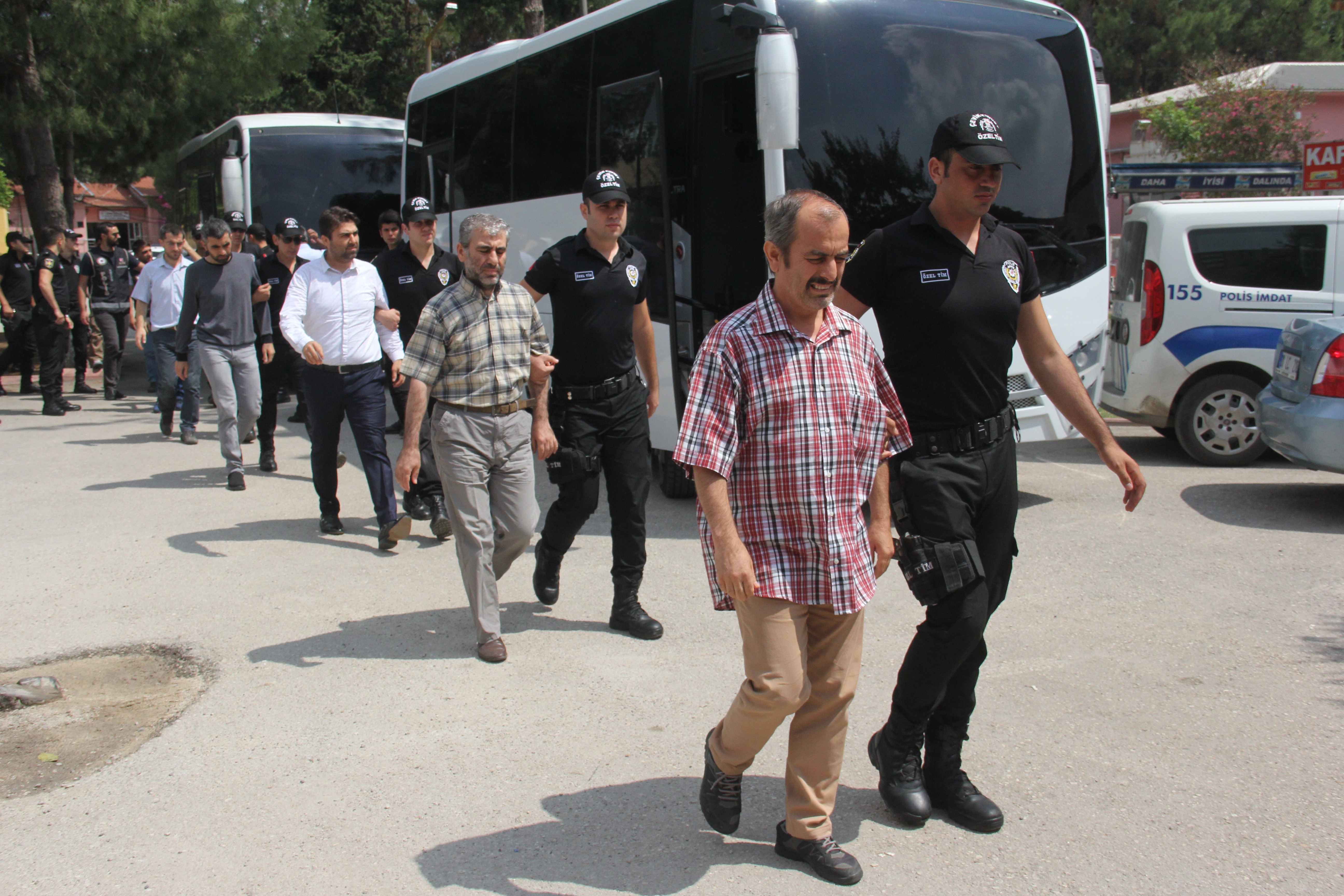 32 FETÖ'cü asker adliyeye sevk edildi