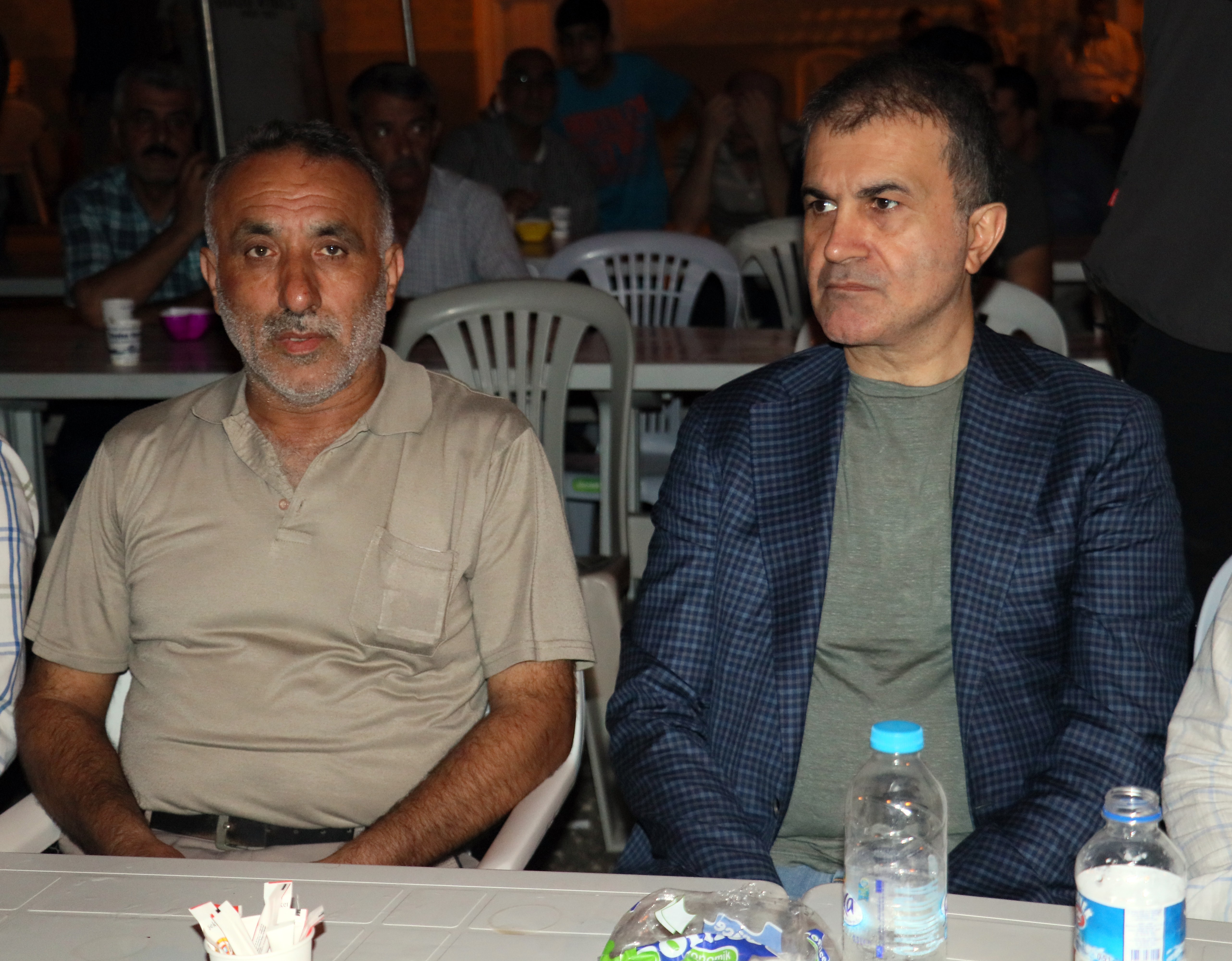 AB Bakanı Çelik Adanalı şehidin taziye evini ziyaret etti