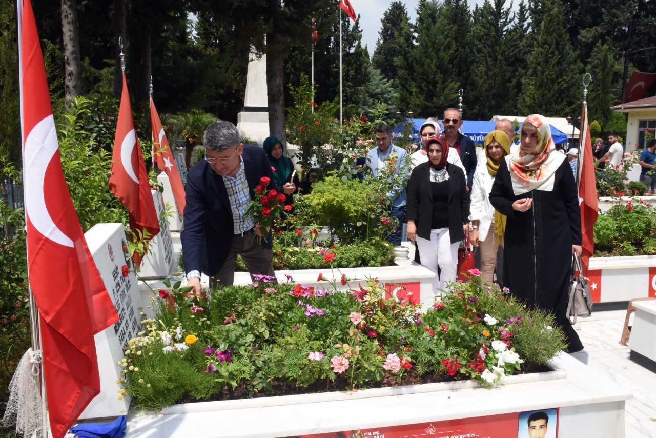 Kozan'da parka görkemli açılış
