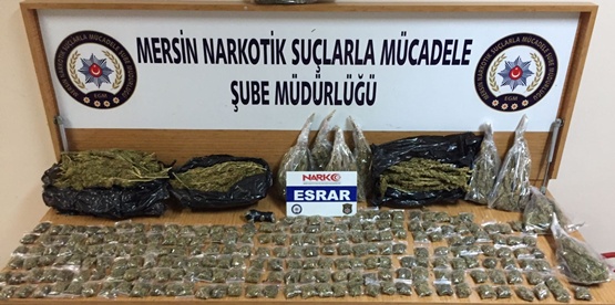Satışa hazır esrarlar yakalandı
