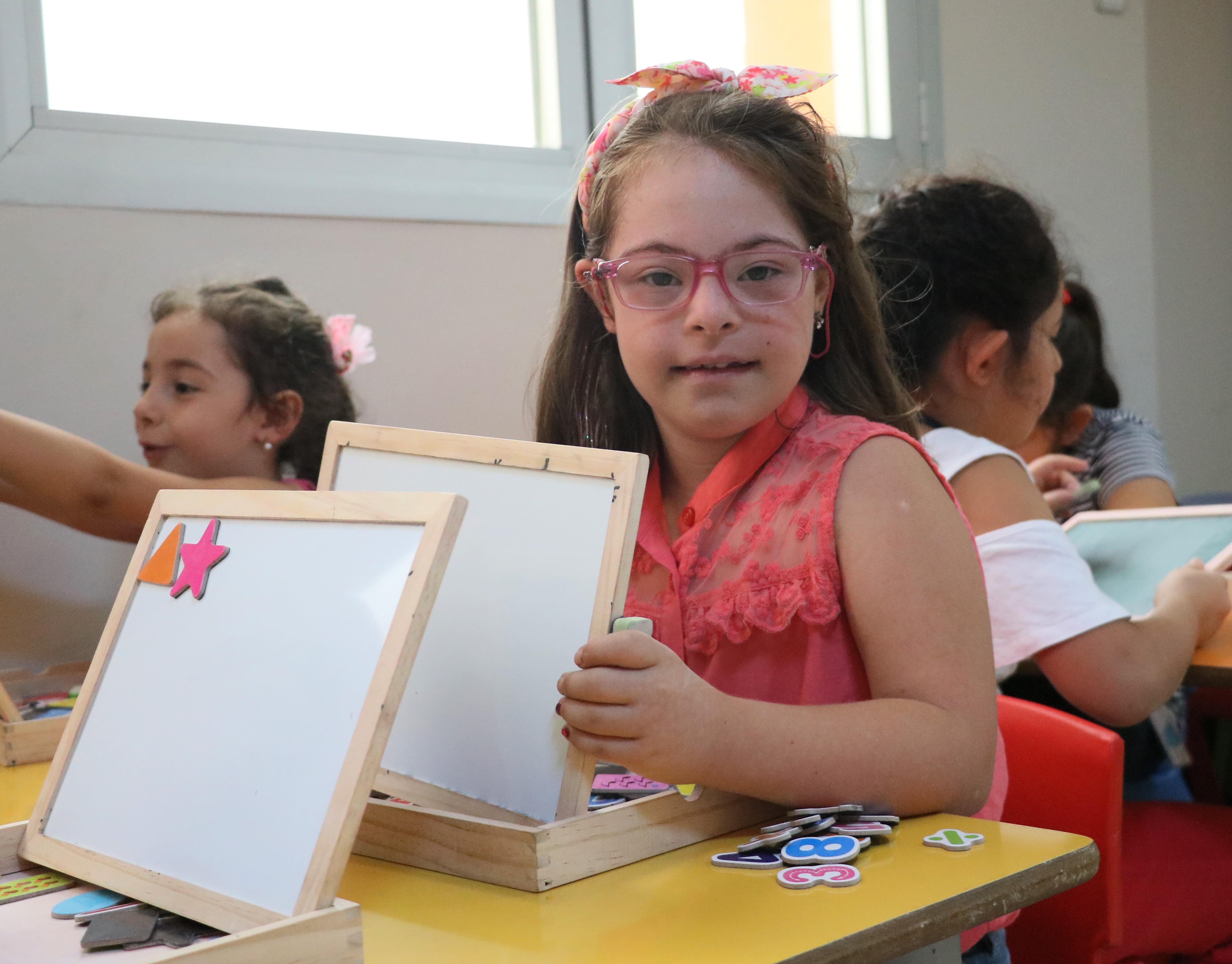 Down sendromlu Selin Naz çocuklara örnek oluyor