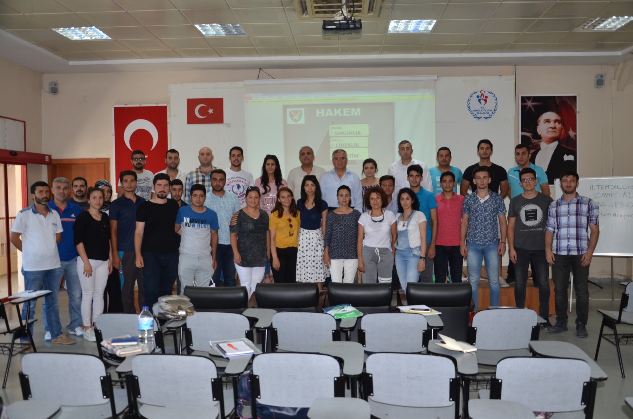 Adana'da Hokey Aday Hakem Kursu Tamamlandı