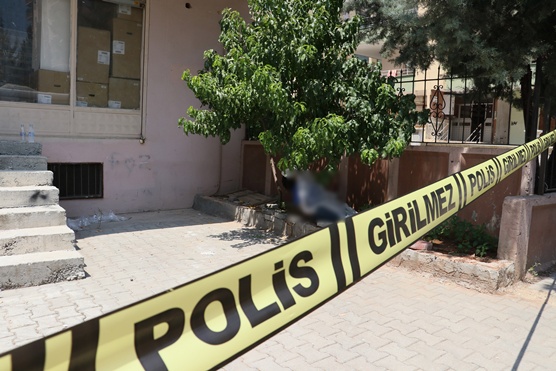 Kombi takarken düşüp öldü