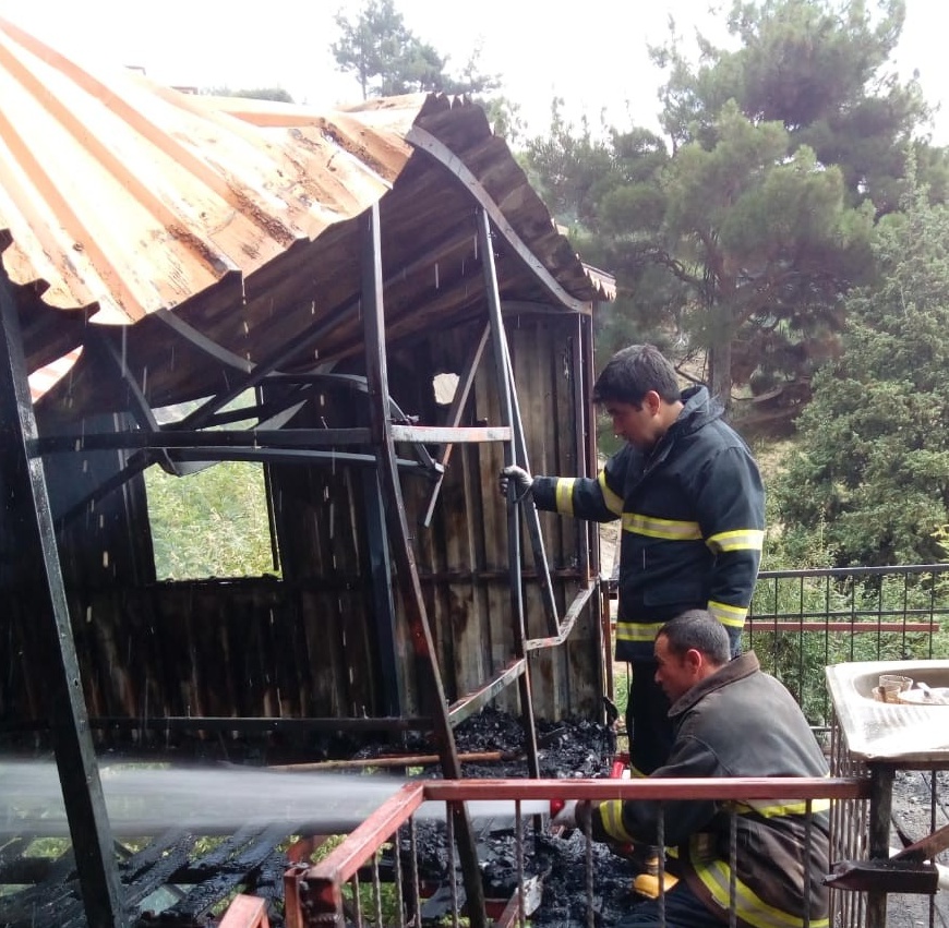Yangın kül etti