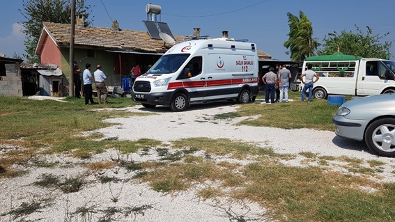 Muhtar silahlı vurulmuş halde bulundu