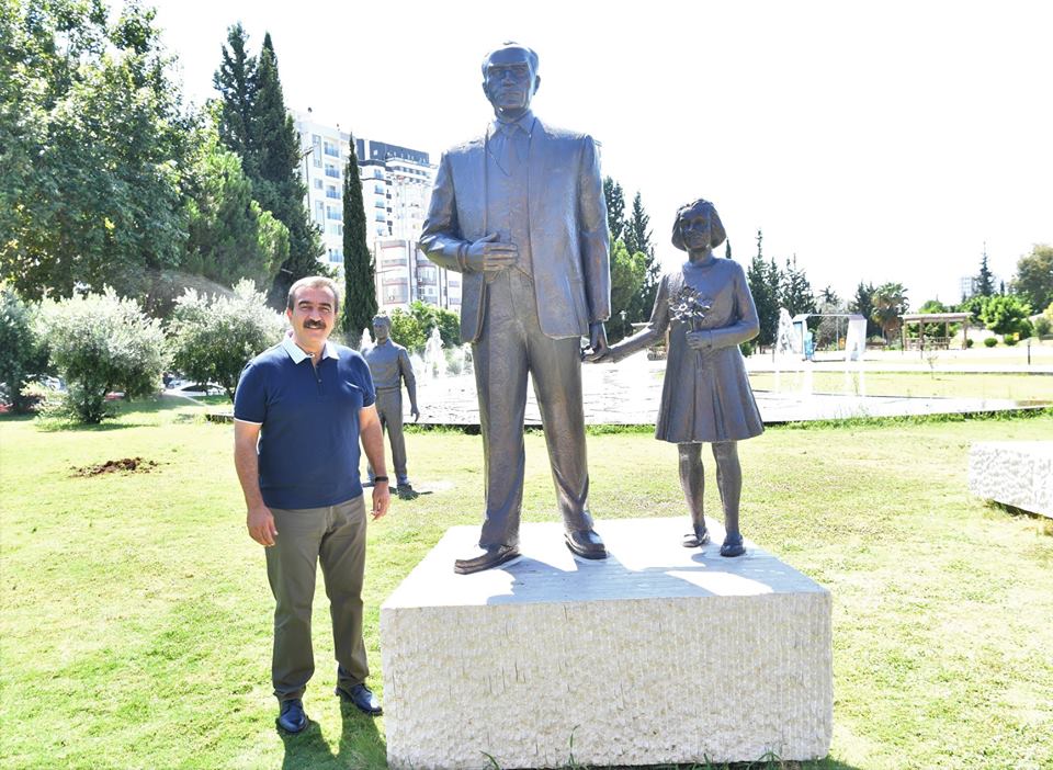 SALDIRIYA UĞRAYAN ATATÜRK HEYKELİ ONARILDI