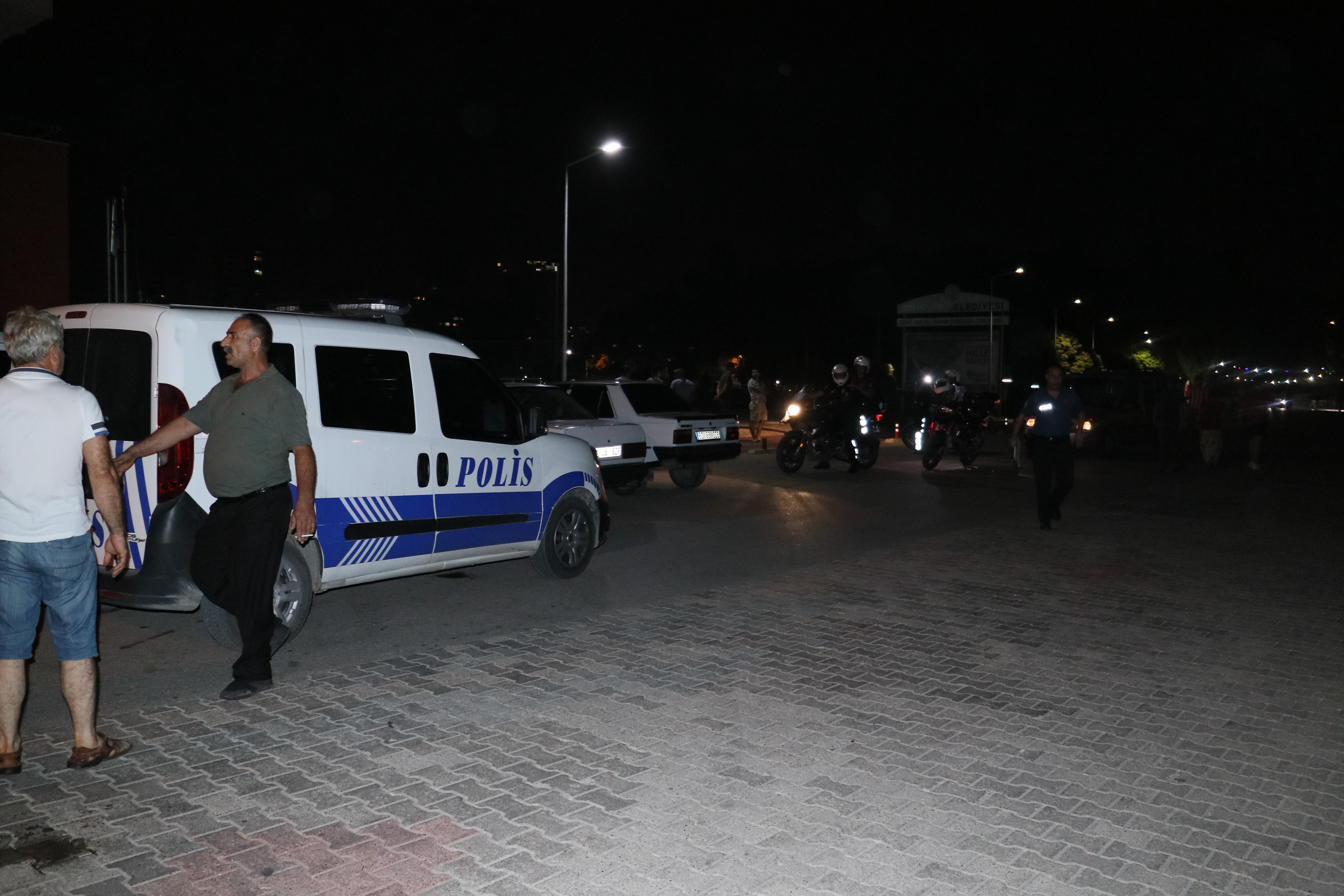Çay bahçesinde silahlı saldırı: 1 yaralı