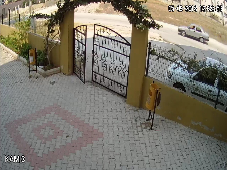 4 bisiklet çaldı