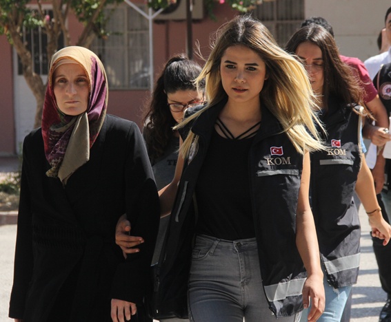 FETÖ'cülerin ablası Adana'da yakalandı