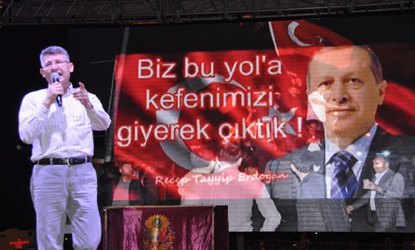 Yeni: “Darbeyi Çağrıştıran Yerlere Şehitlerin Adı Verilecek’