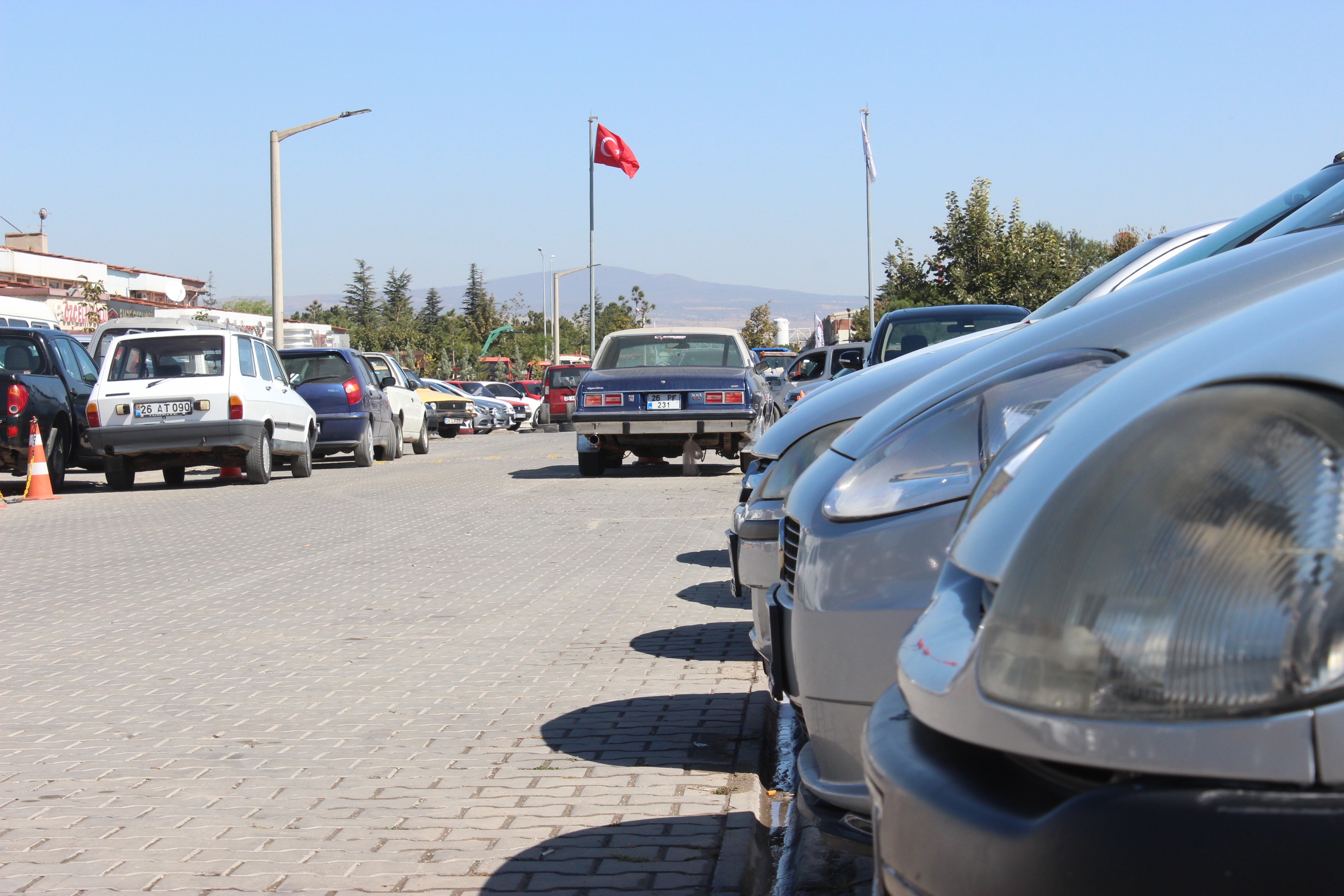 Ekonomideki dalgalanmalar araç piyasasında model yılını düşürdü