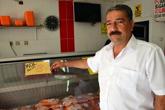 Tavuk eti fiyatı esnafı isyan ettirdi