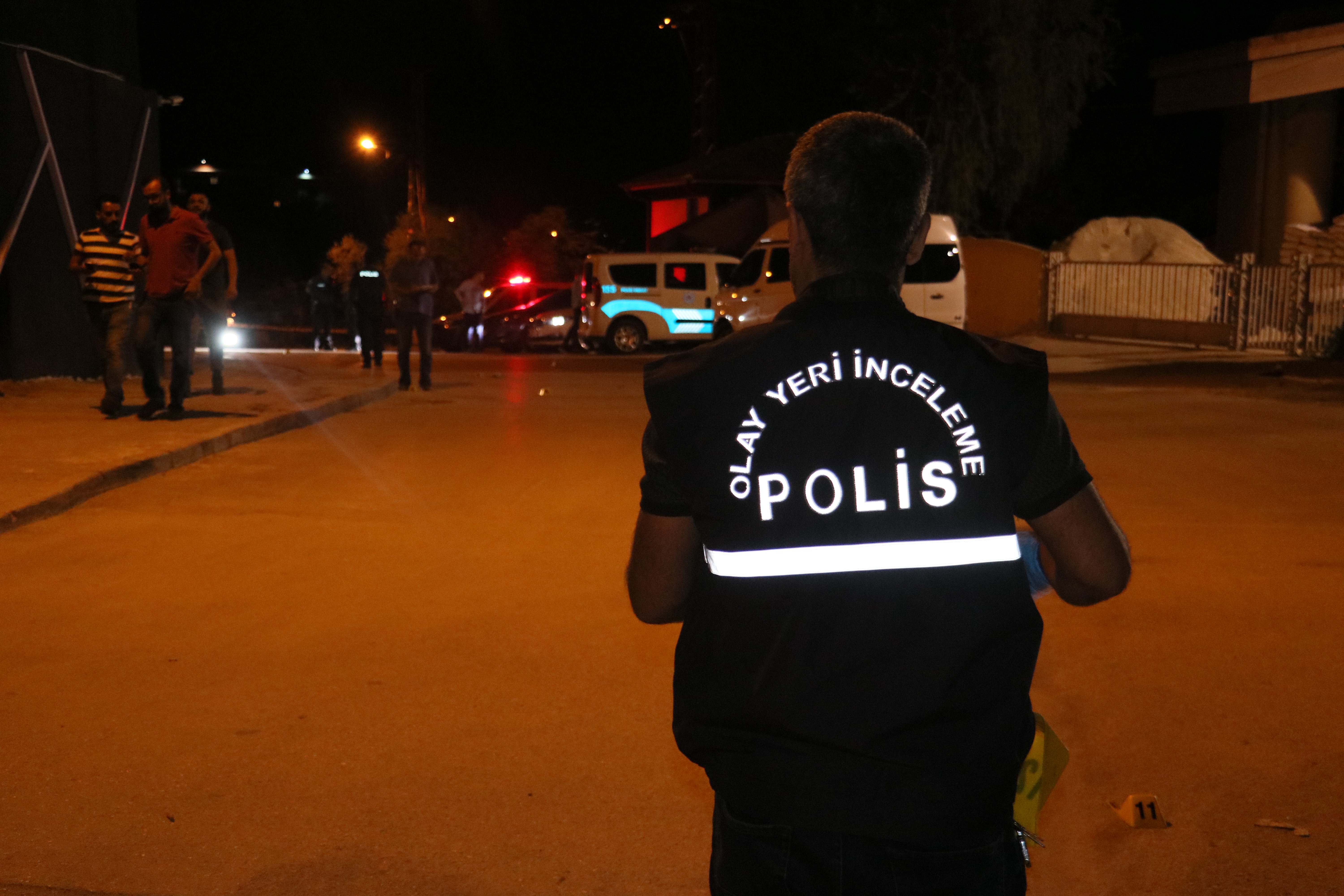 Adana’da gece kulübüne silahlı saldırı: 1 yaralı