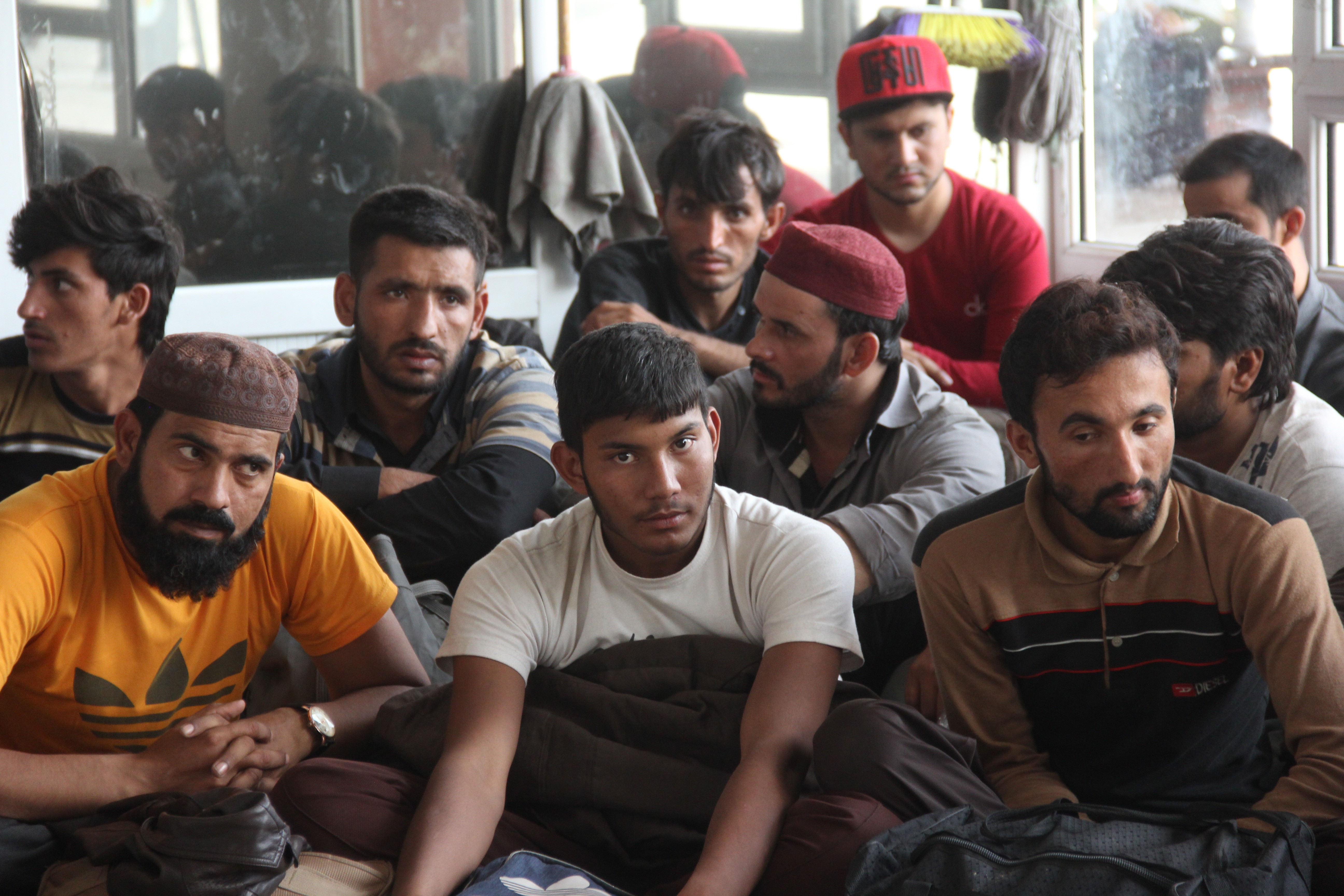 Afganistan uyruklu 25 göçmen yakalandı