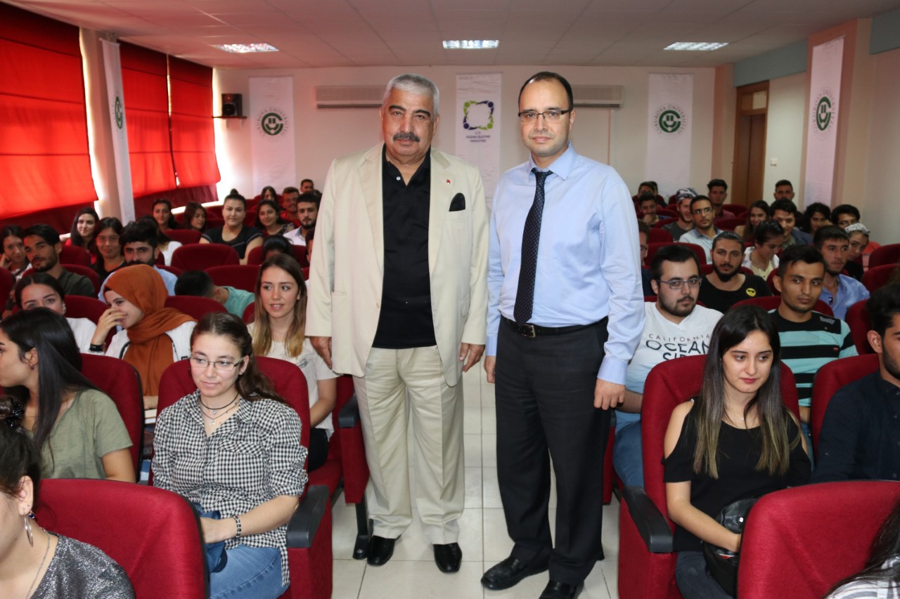 BAŞKAN ÖZTÜRK ÜNİVERSİTELİLER İLE BİR ARAYA GELDİ