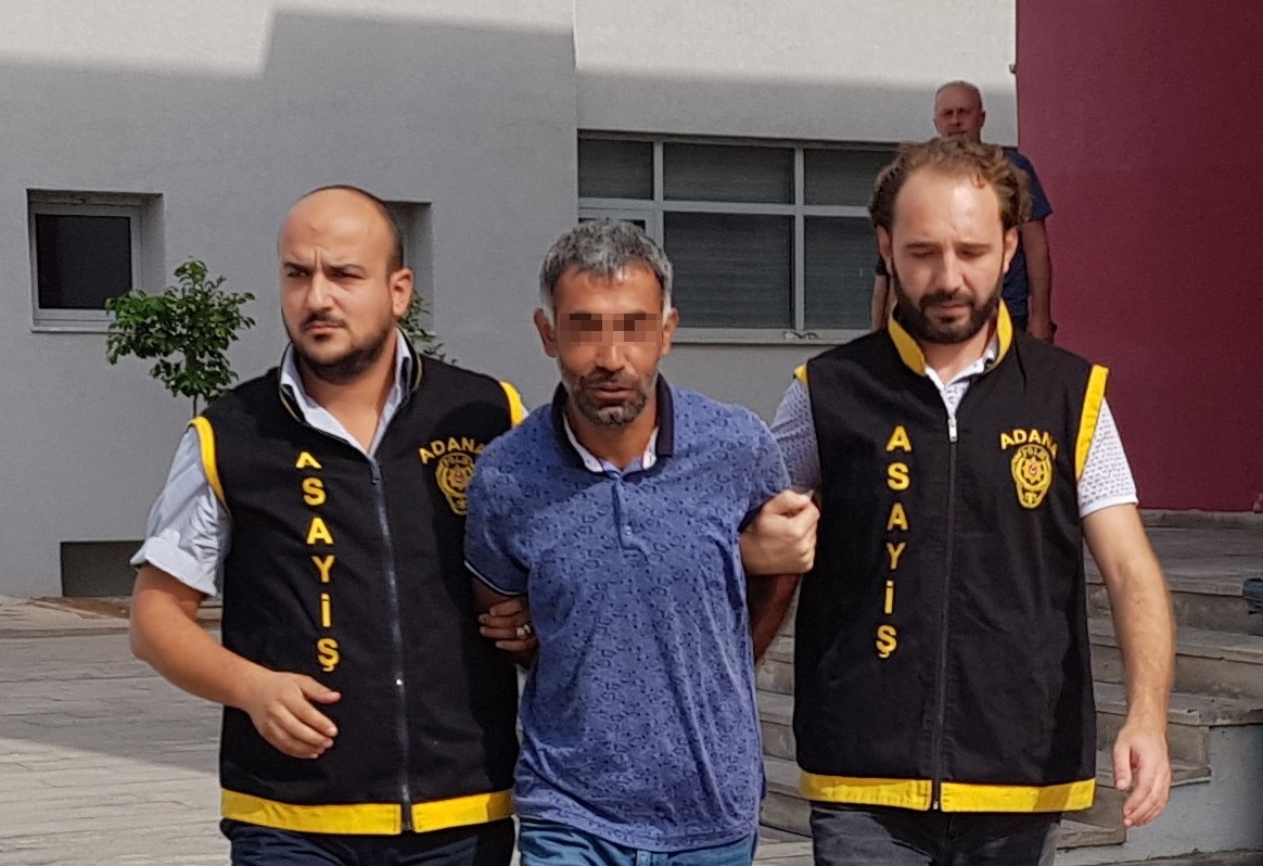 30 fidan kovası ve sera filesi çaldı