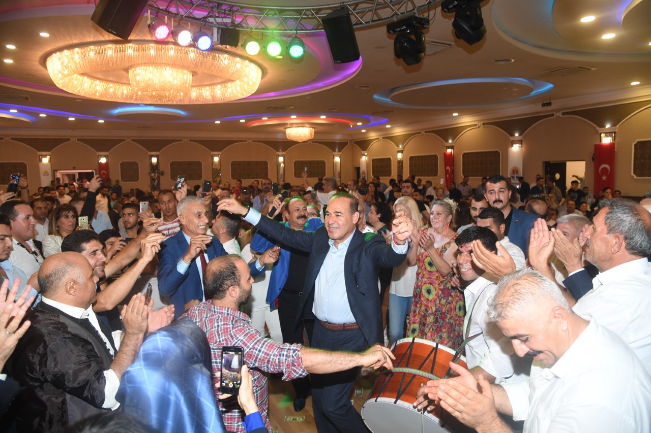 10 hemşeri derneğinden Başkan Sözlü'ye tam destek