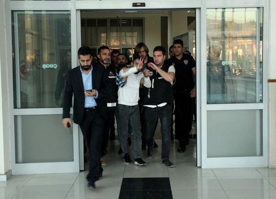 Silahlı saldırganlar tutuklandı