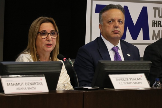 Bakan Pekcan, Adana'da sanayicilerle buluştu