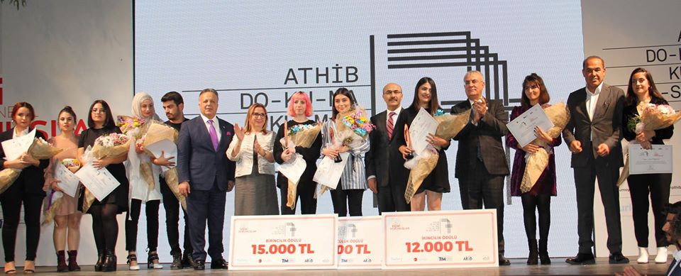 DASEV eğitim burslarıyla gurur duyuyor