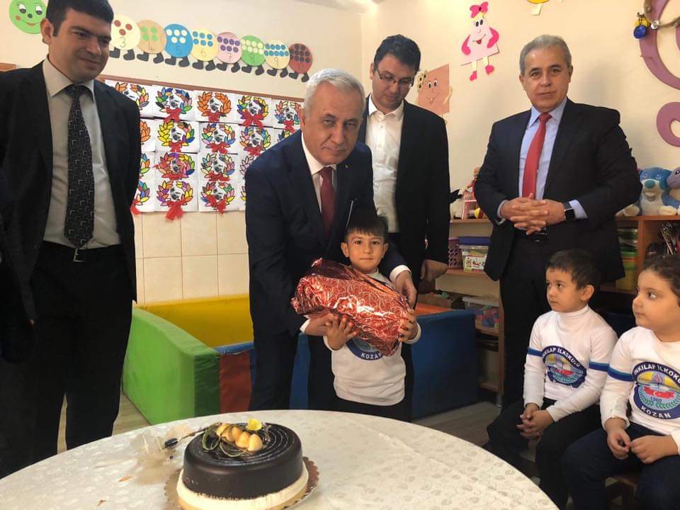 Lösemi hastası öğrenciyi unutmadılar
