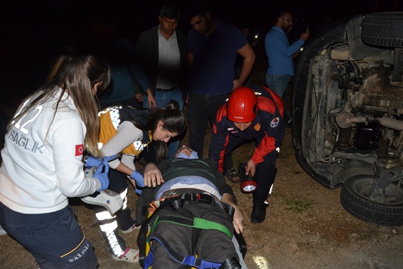 Kozan’da trafik kazası: 3 yaralı