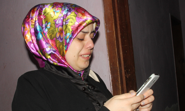 Gözüyaşlı anne 6 aydır çocuklarının yolunu gözlüyor