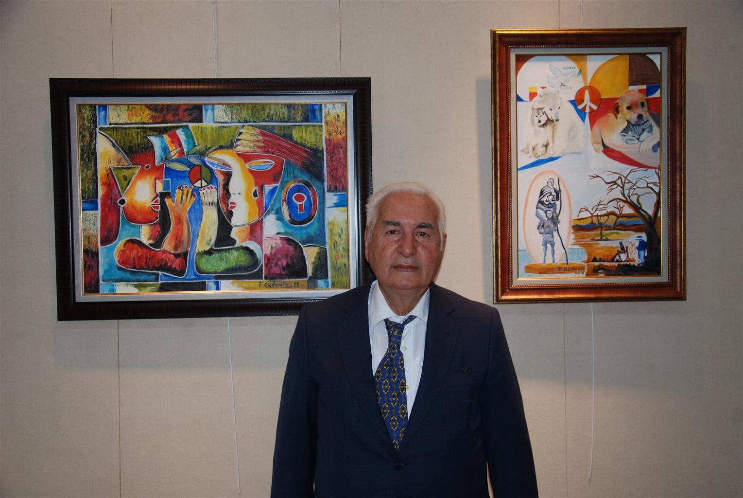 Akdeniz: “Sanatçı, sanatıyla topluma ışık verebilmelidir”