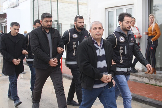 Rütbesi sökülen emniyet müdürü FETÖ'den tutuklandı