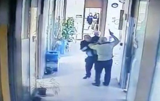 Belediyede dehşet saçtı