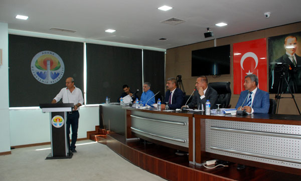 Serdar Seyhan, istifa etti