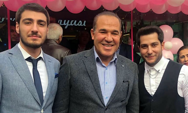 Gençlerden harika bir iş yeri, muhteşem açılış