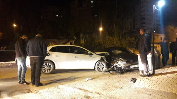 Kozan'da kaza: 2 yaralı