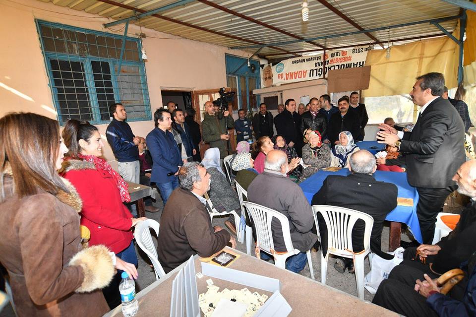Çetin'den miting tadında mahalle toplantısı