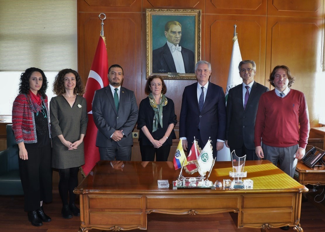 ÇÜ’de Kolombiya Kültür Haftası Düzenlendi