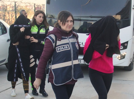 Fuhuş zanlılarına ev hapsi