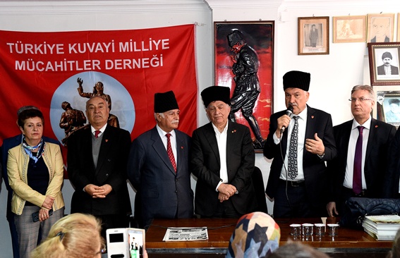 Karalar: Atatürk ayarlarına dönün