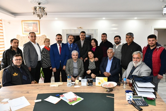 İYİ Parti Sarıçam İlçe Yönetim Kurulu Üyeleri istifa etti