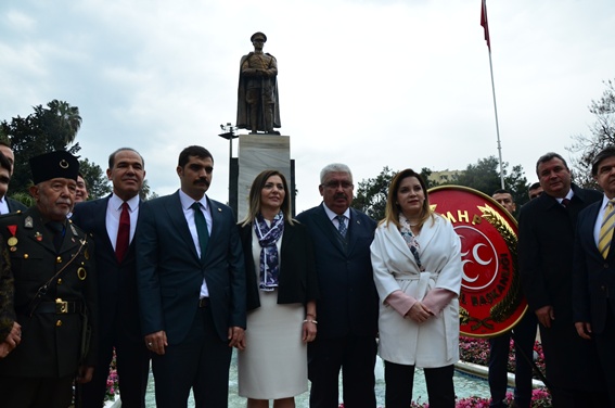 MHP'liler Atatürk'ün huzurunda
