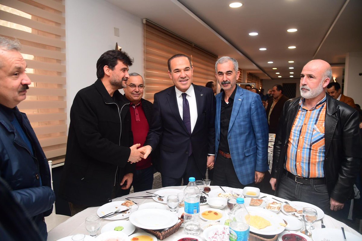 Cumhur ittifakı kahvaltıda imam hatiplilerle buluştu