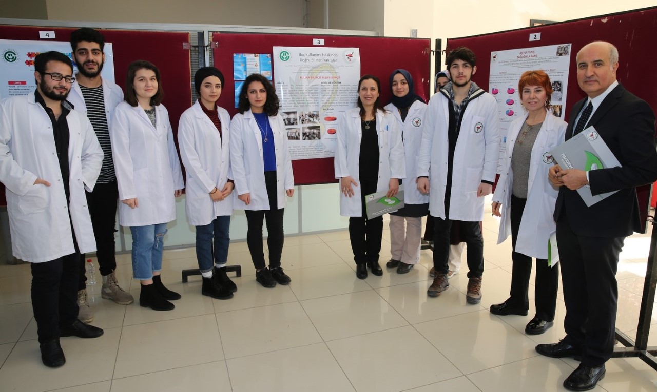 Eczacı adaylarından sosyal sorumluluk projesi