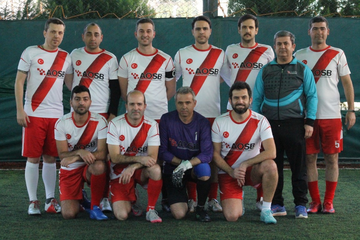 Geleneksel AOSB Futbol Turnuvası sürüyor