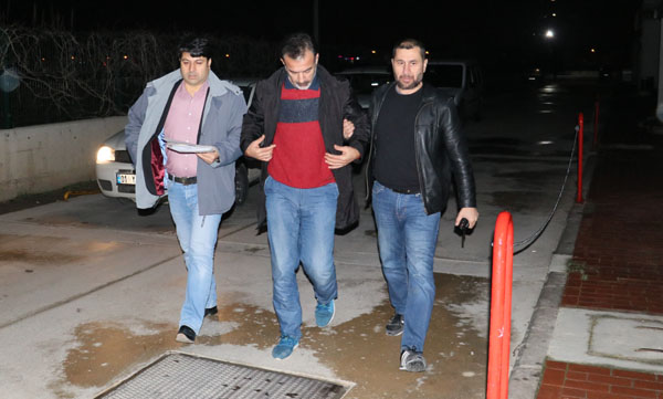 Adana merkezli yasa dışı bahis operasyonu: 96 gözaltı