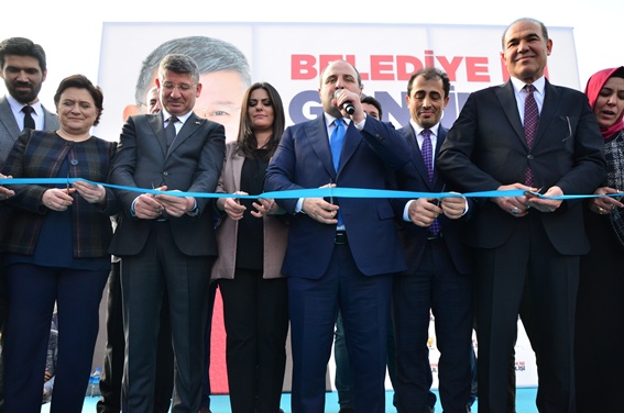 Yeni, seçim bürosu açtı