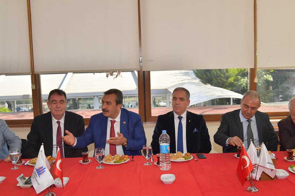 Soner Çetin müteahhitleri dinledi