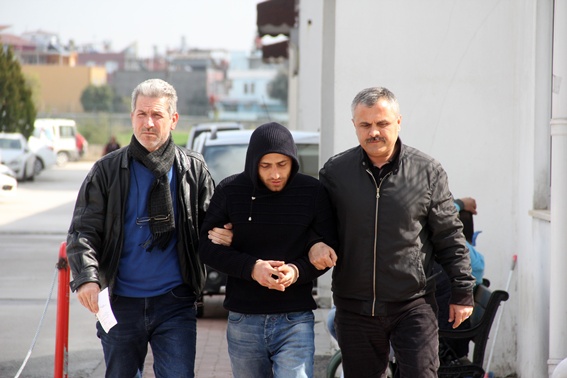 Polis affetmedi