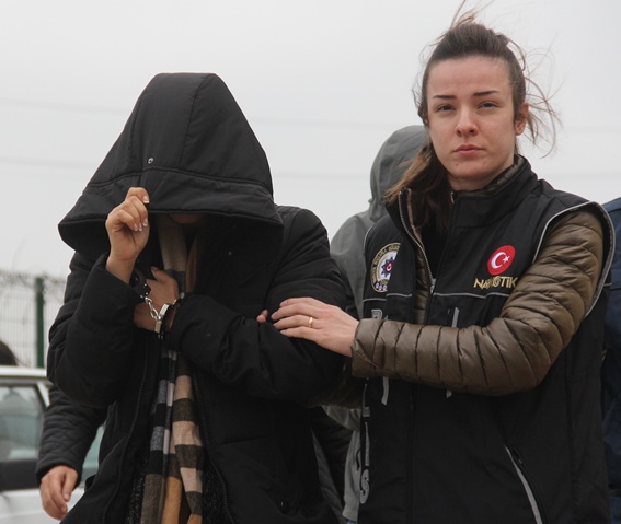 Hollywood'un filmlerini aratmayan uyuşturucu sevkiyatı